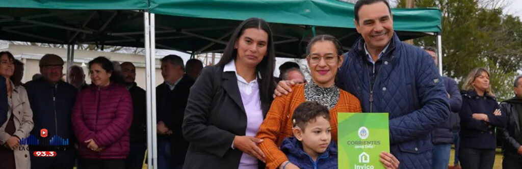 Gobernador Gustavo Valdés en inauguración Centro Comunitario en Garaví